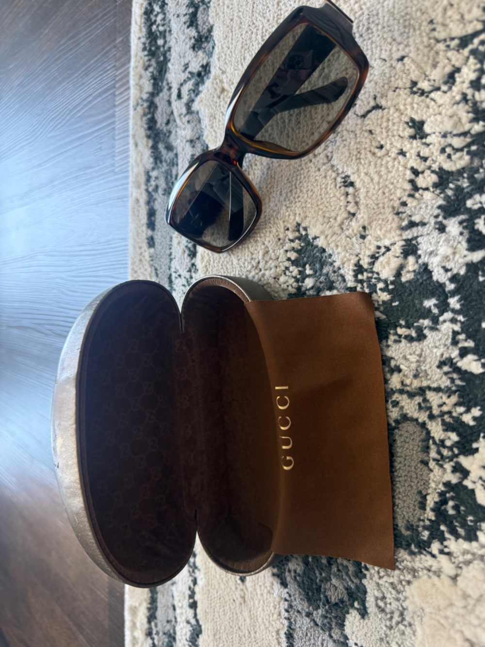 Gucci Tortoiseshell Square Sunglasses with Dark Lenses